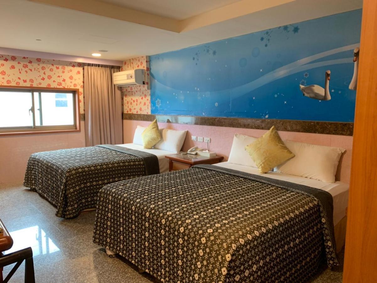 Yi Pin Business Hotel Taoyuan Buitenkant foto